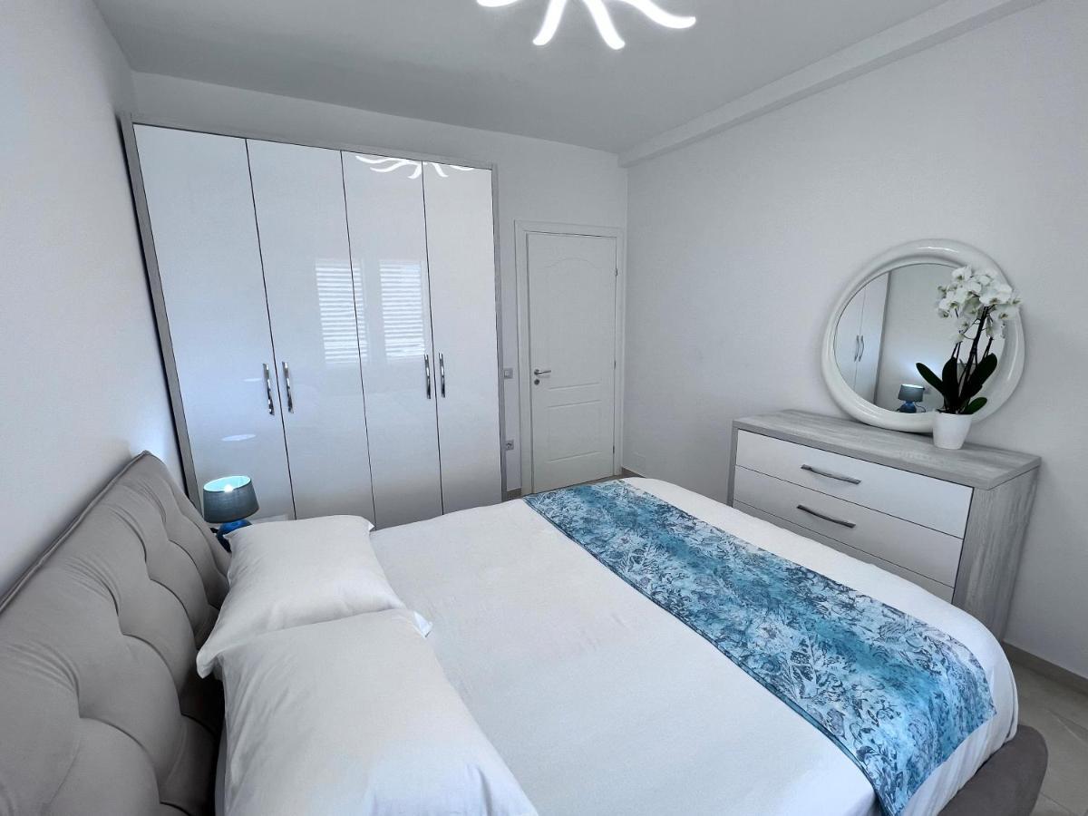 White Luxury Apartment Shkodër Exterior foto