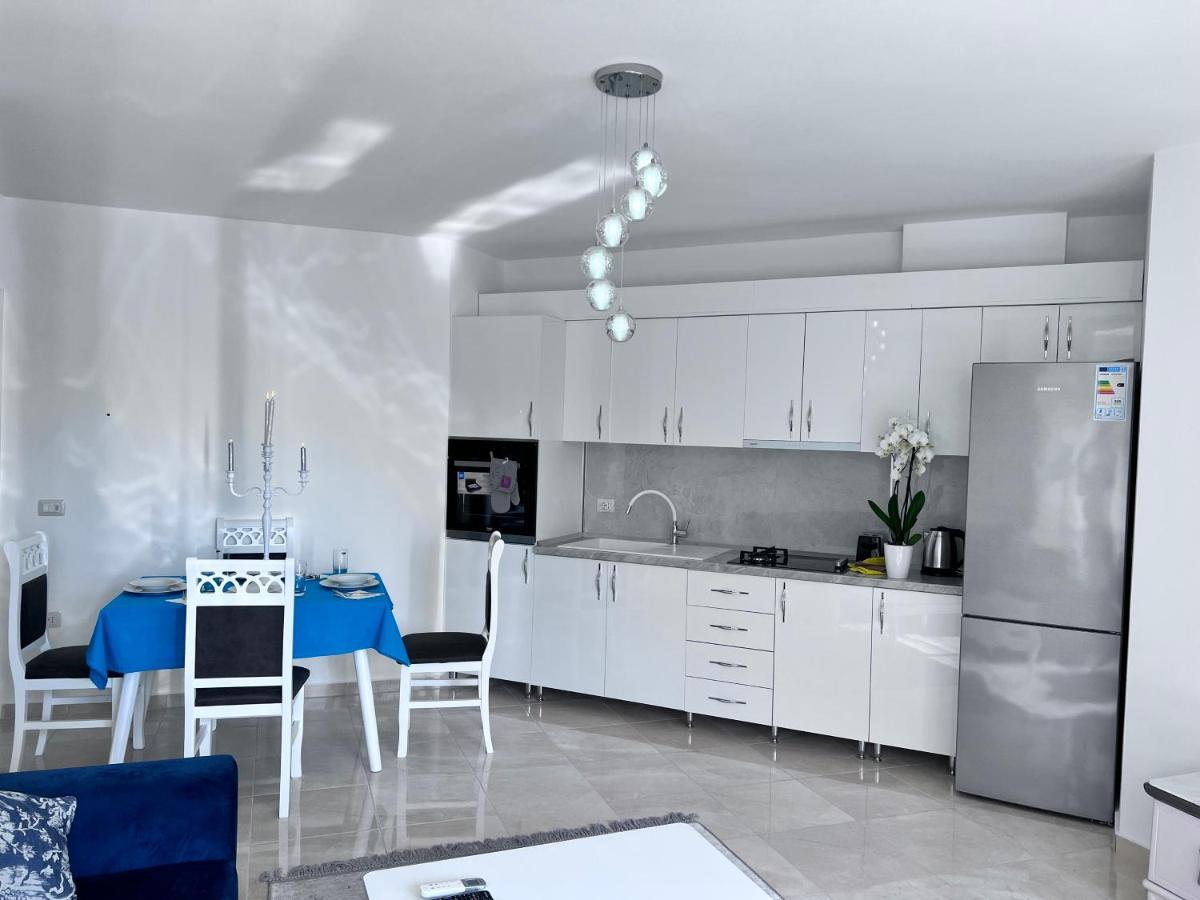 White Luxury Apartment Shkodër Exterior foto