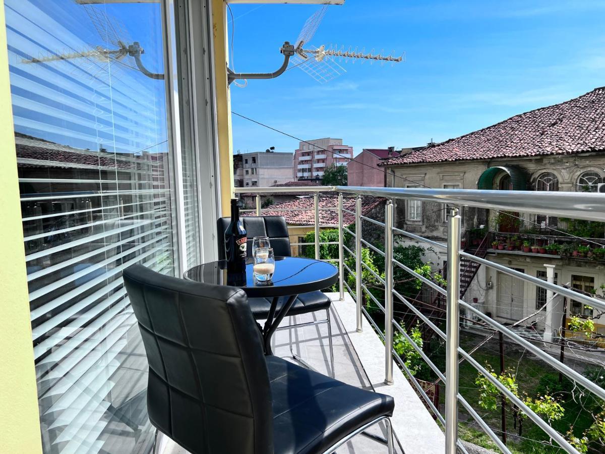 White Luxury Apartment Shkodër Exterior foto