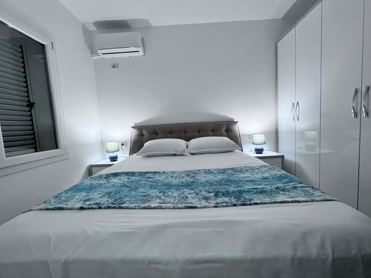 White Luxury Apartment Shkodër Exterior foto